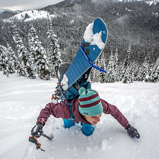 Bootpacking_with_skis_attached_to_backpack_ski_strap (1) 1